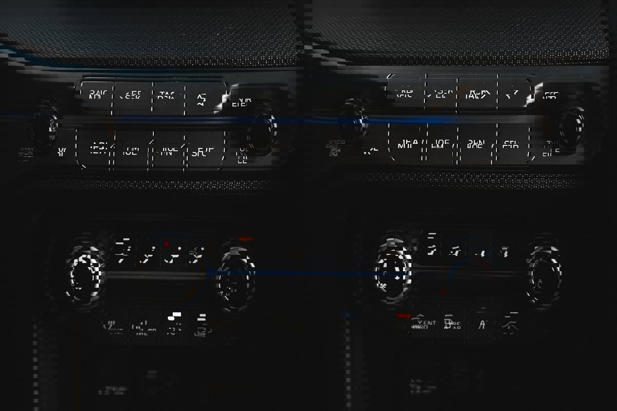 Used 2019 Hyundai Veloster 2.0 image 17