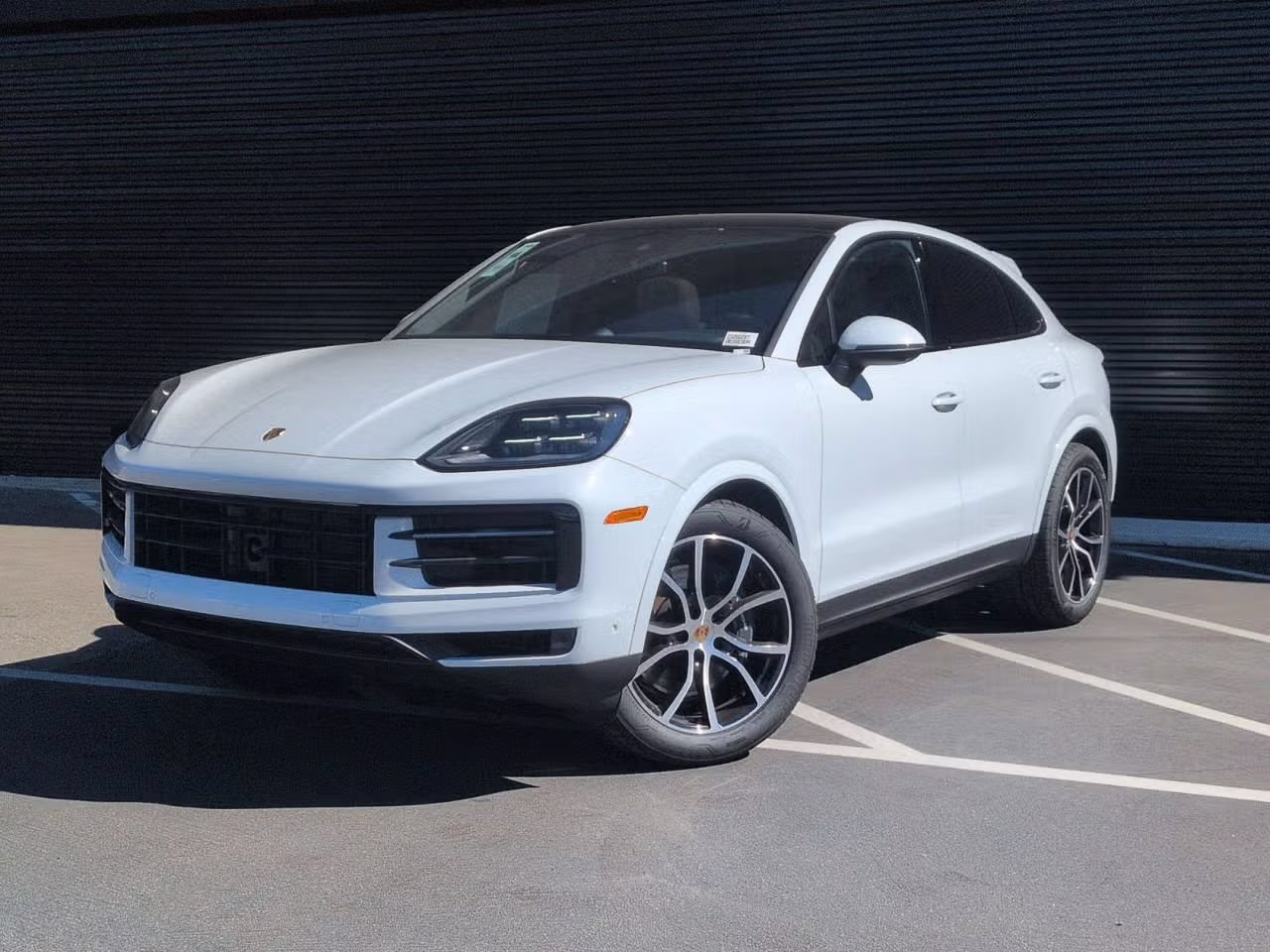 Certified 2026 Porsche Cayenne Coupe AWD/4WD image 1