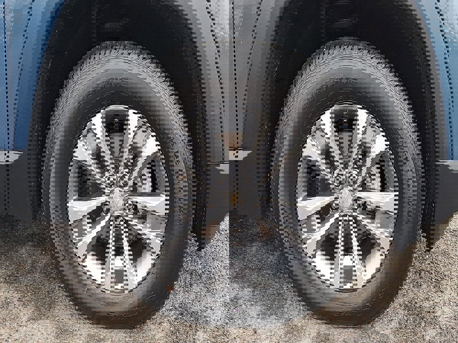 Used 2025 Chevrolet Equinox LT w/ Convenience Package II AWD/4WD image 8