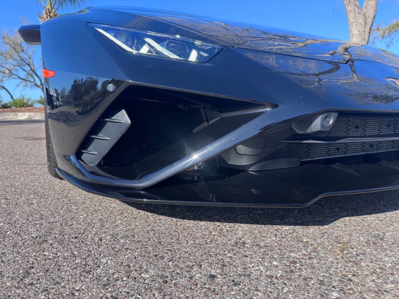 Used 2022 Lamborghini Huracan EVO image 33