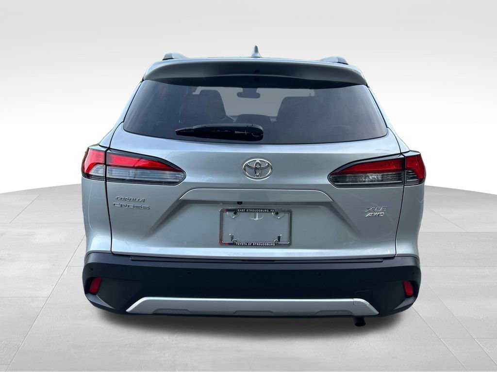 Certified 2022 Toyota Corolla Cross XLE w/ Convenience Package AWD/4WD image 4