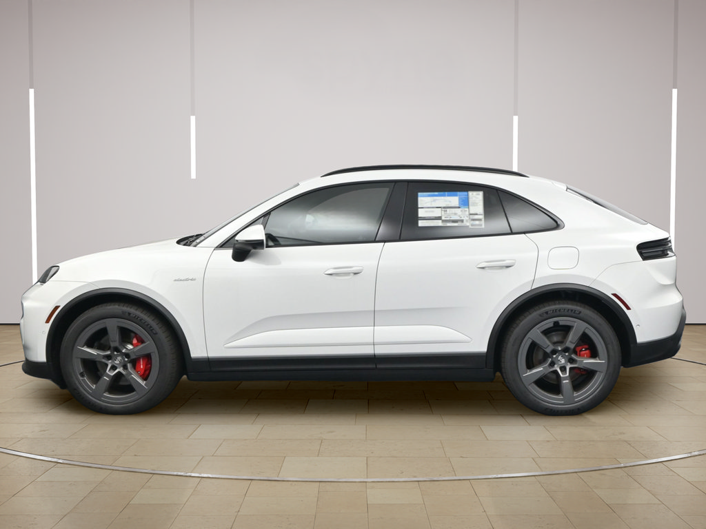 Certified 2025 Porsche Macan 4S Electric AWD/4WD image 2
