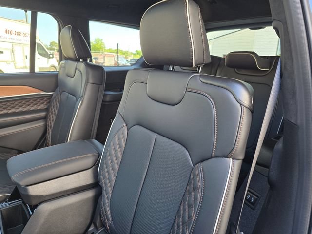 New 2026 Jeep Grand Cherokee L Summit w/ Obsidian Package AWD/4WD image 28