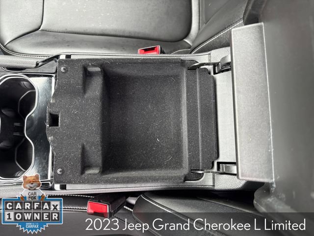 Used 2023 Jeep Grand Cherokee L Limited AWD/4WD image 29