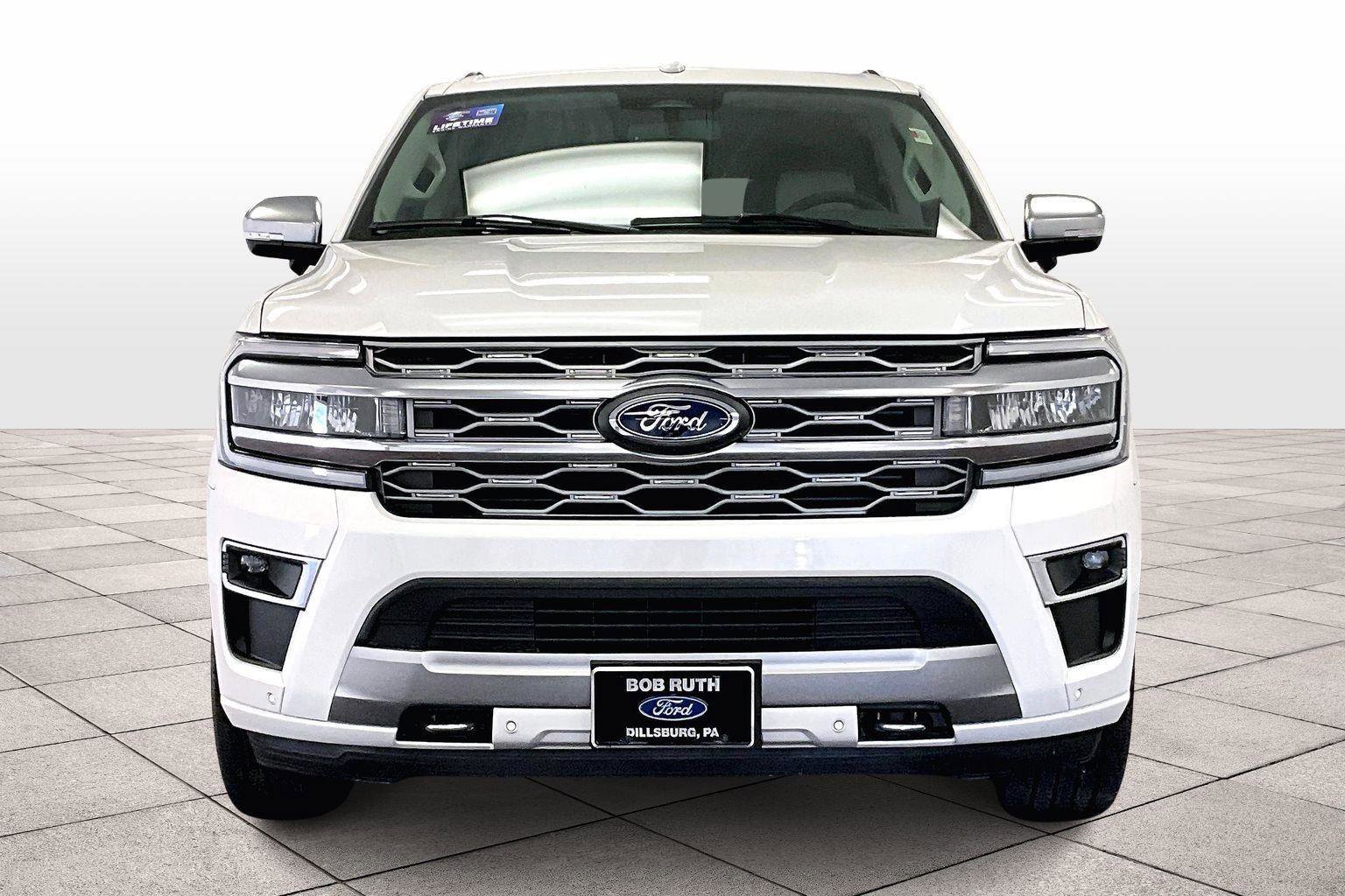 Used 2024 Ford Expedition Max Platinum image 3