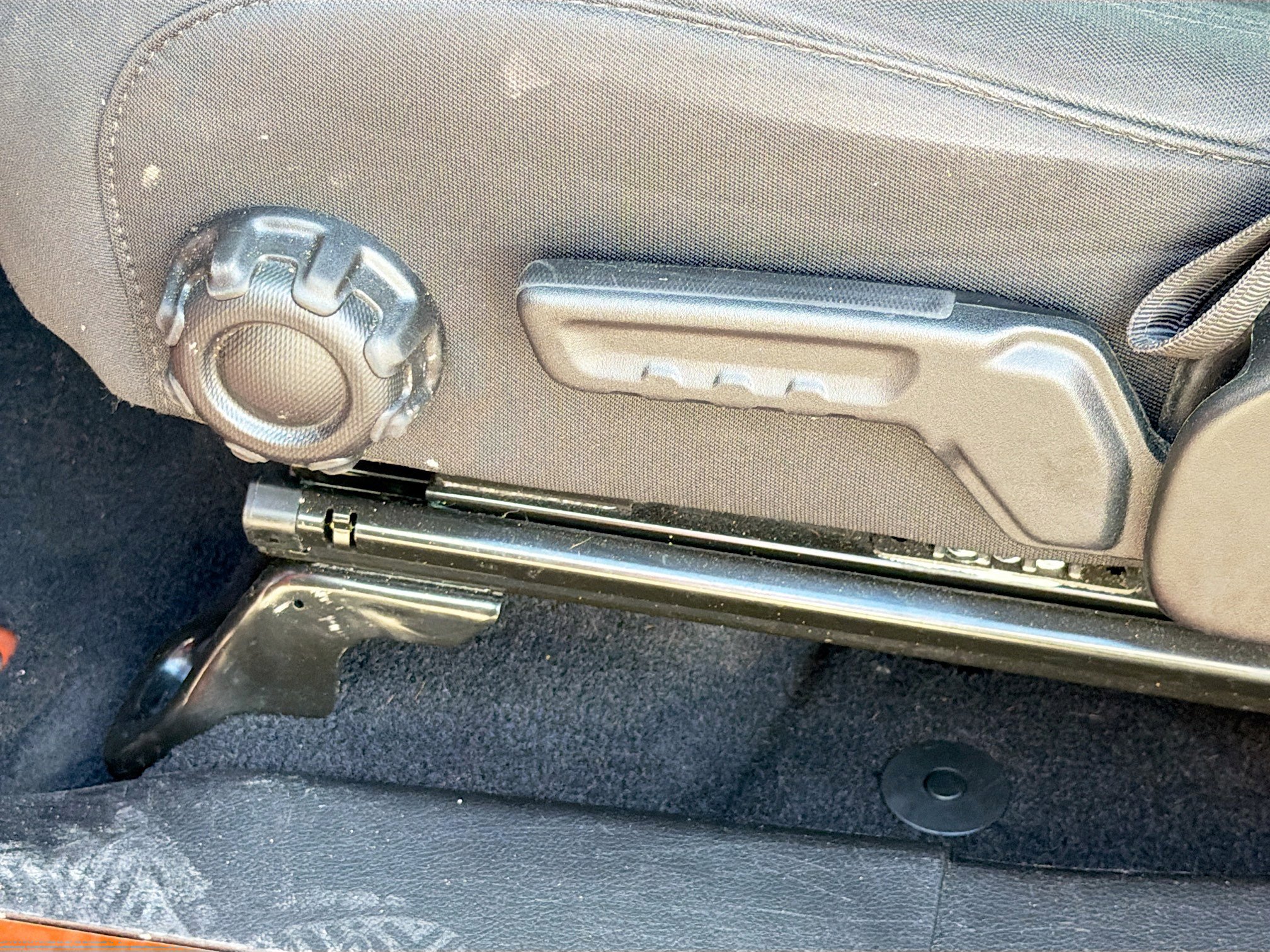 Used 2023 Jeep Wrangler Sport S image 24