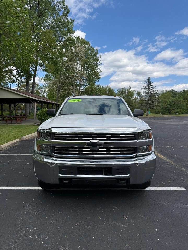 Used 2018 Chevrolet Silverado 2500 W/T w/ WT Convenience Package AWD/4WD image 2