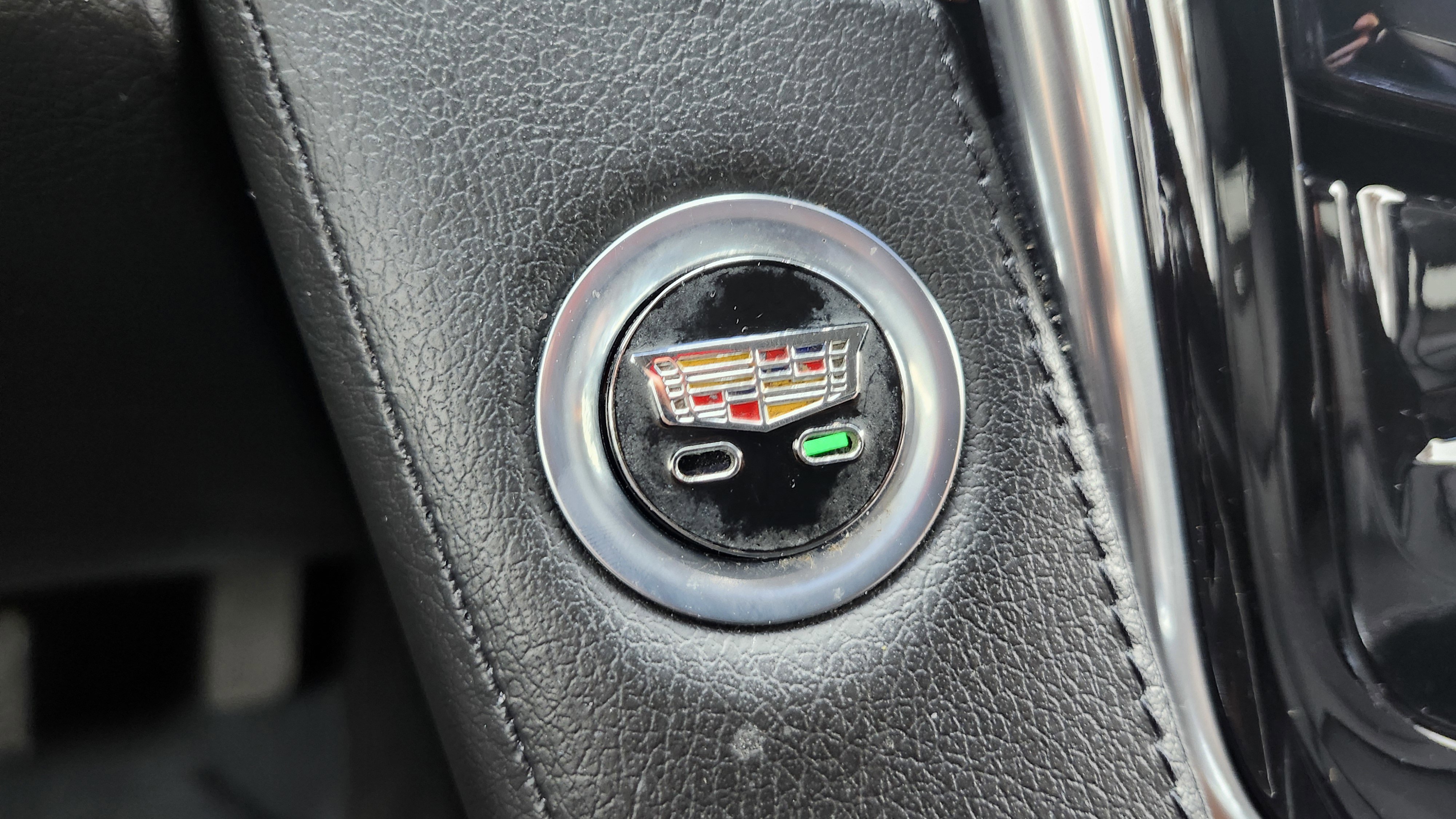 Used 2018 Cadillac Escalade Luxury image 29