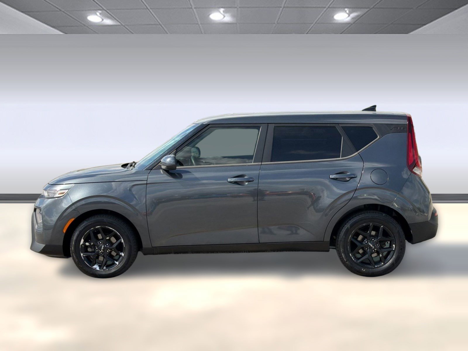 Used 2022 Kia Soul LX w/ Technology Package image 2