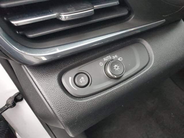 Used 2025 Buick Envista Preferred w/ Convenience I Package FWD image 23