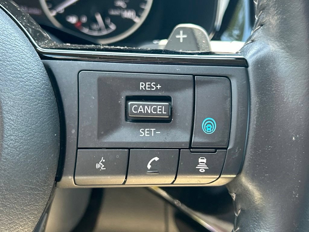 Certified 2022 Nissan Pathfinder SL w/ SL Black Package FWD image 29