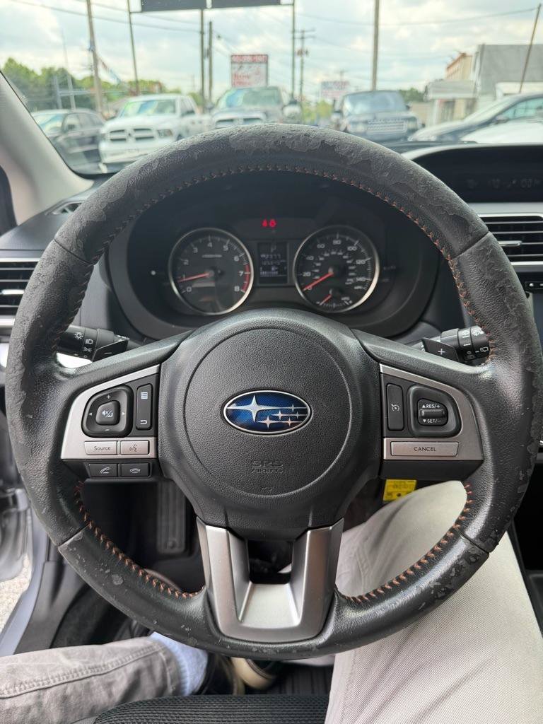 Used 2017 Subaru Crosstrek 2.0i Premium w/ Moonroof Package AWD/4WD image 14