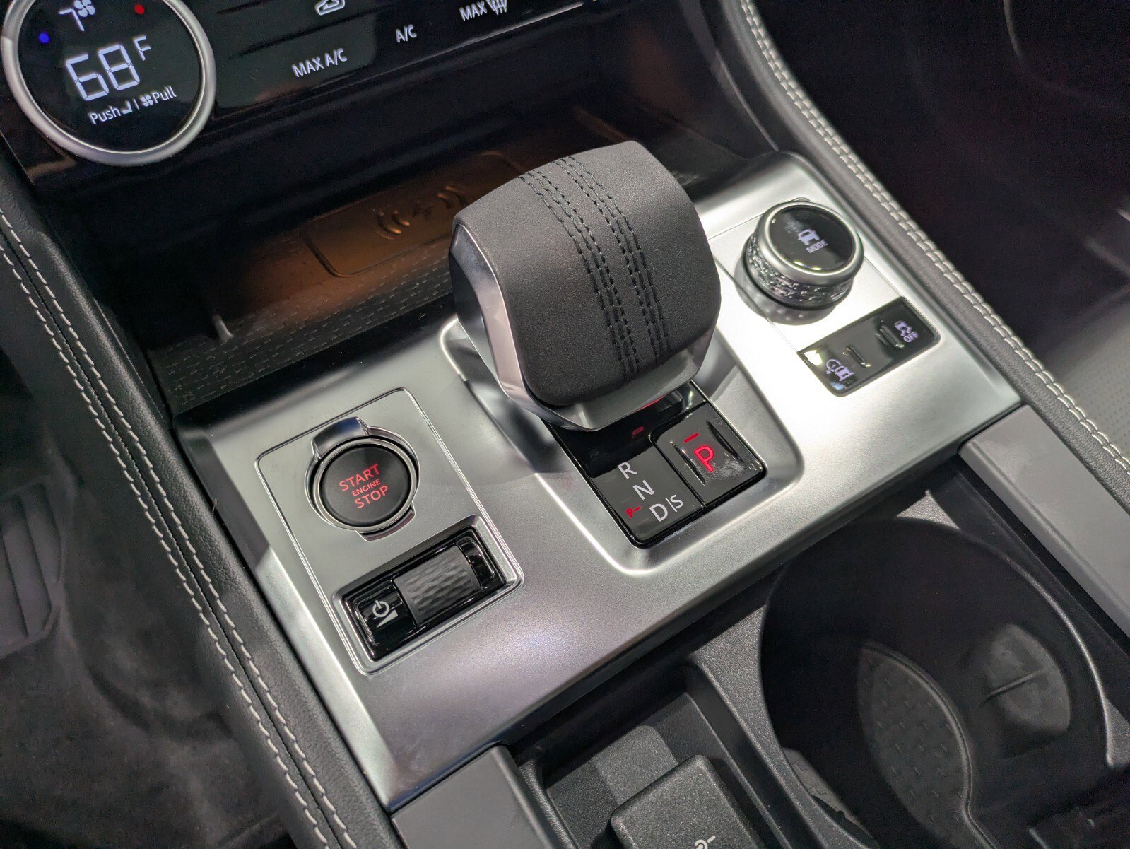 New 2026 Jaguar F-PACE R-Dynamic S image 19