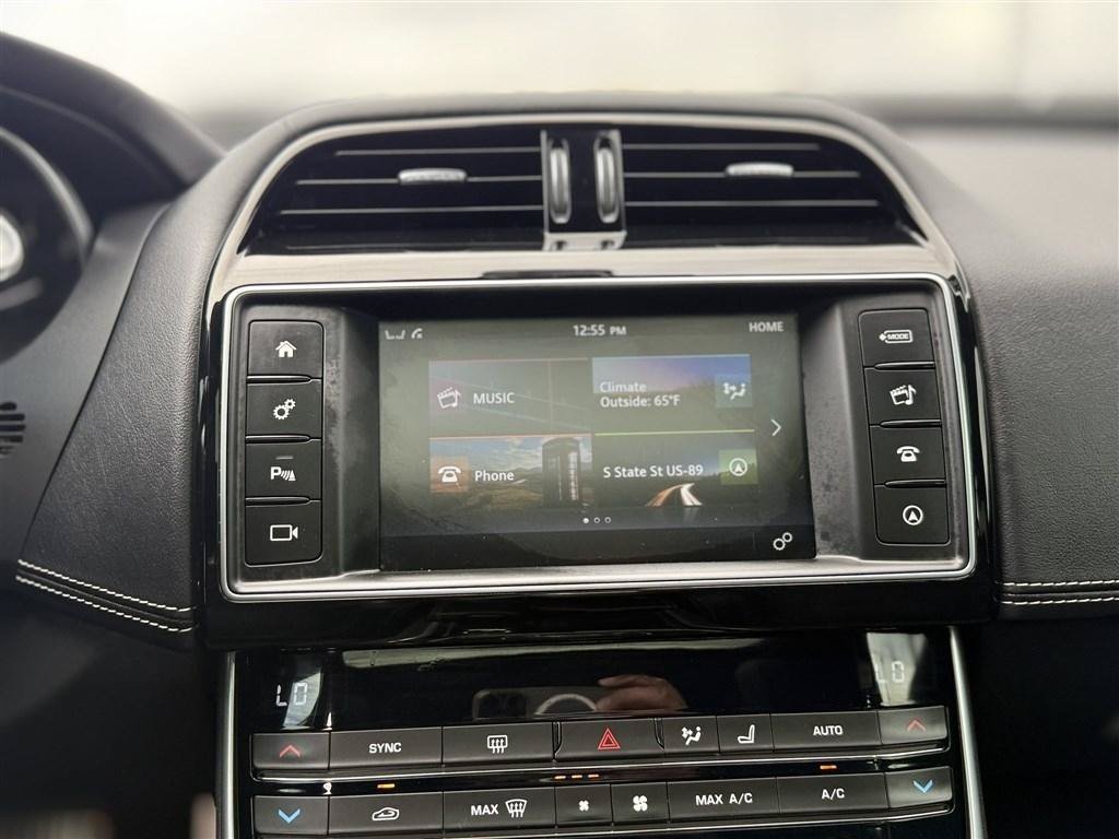 Used 2018 Jaguar XE S AWD/4WD image 32