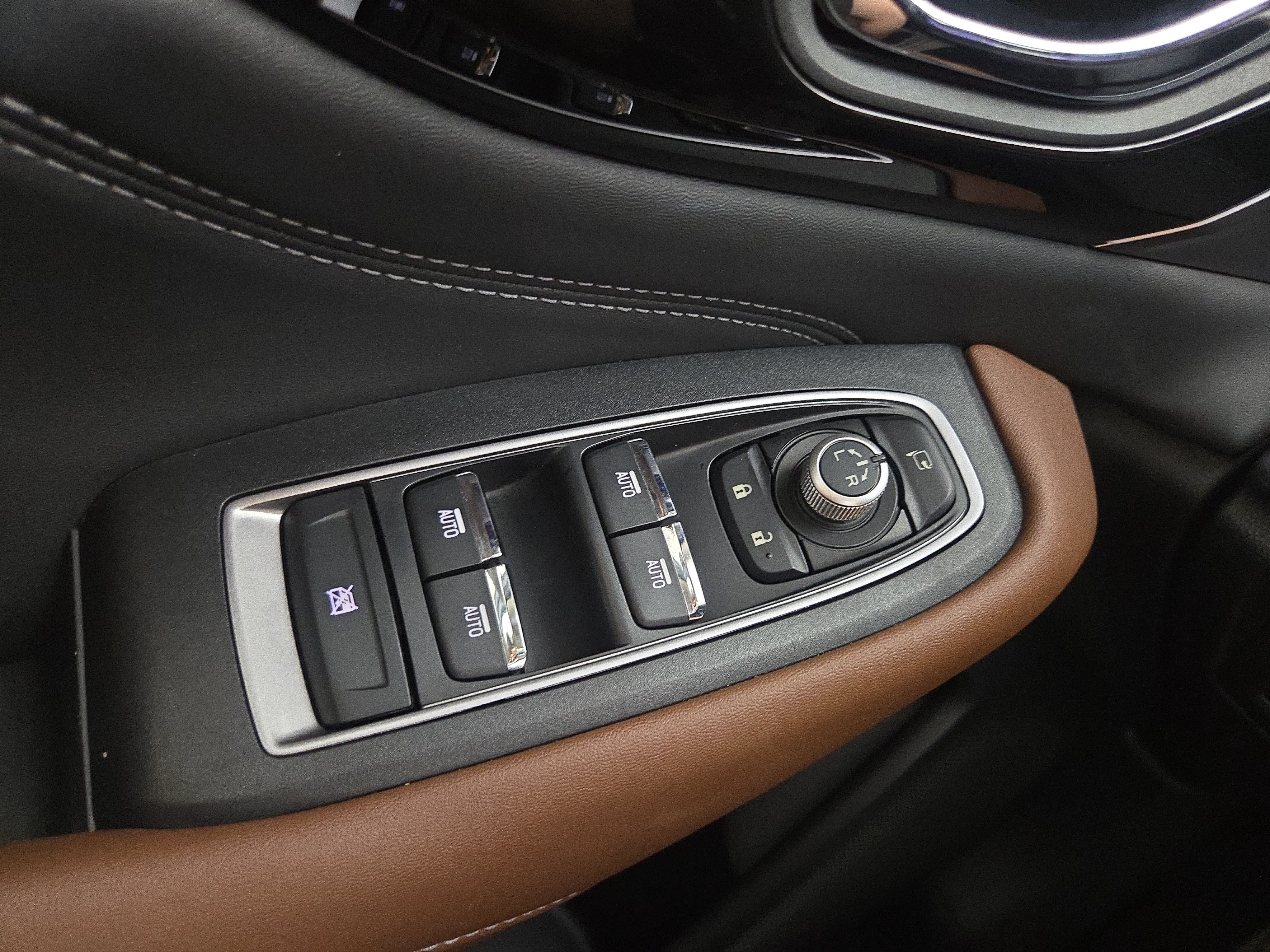 Used 2020 Subaru Outback Touring XT AWD/4WD image 32