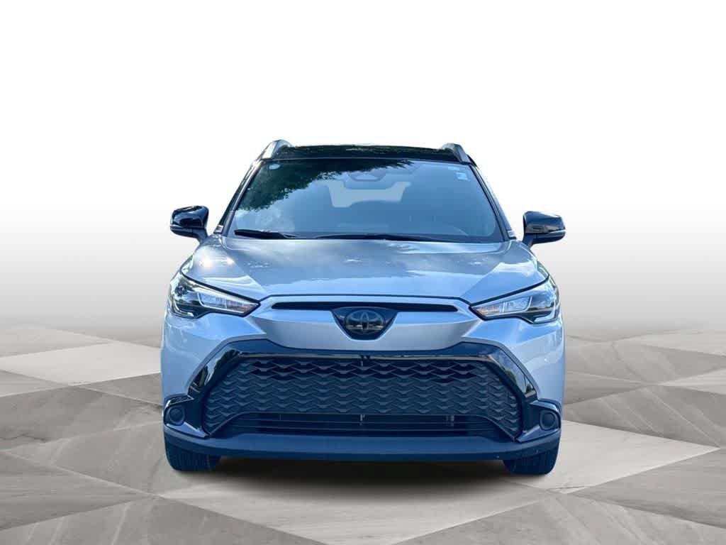 Used 2023 Toyota Corolla Cross AWD Hybrid w/ Moonroof Package image 3
