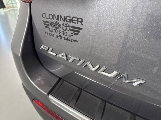 Used 2022 Ford Explorer Platinum w/ Equipment Group 601A image 9