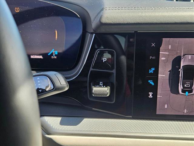 Used 2024 Porsche Cayenne Coupe image 14