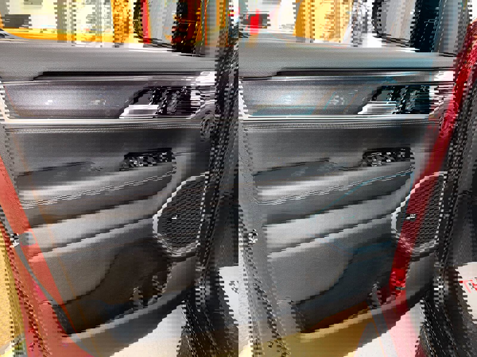 New 2024 Jeep Wagoneer w/ Convenience Group I image 5