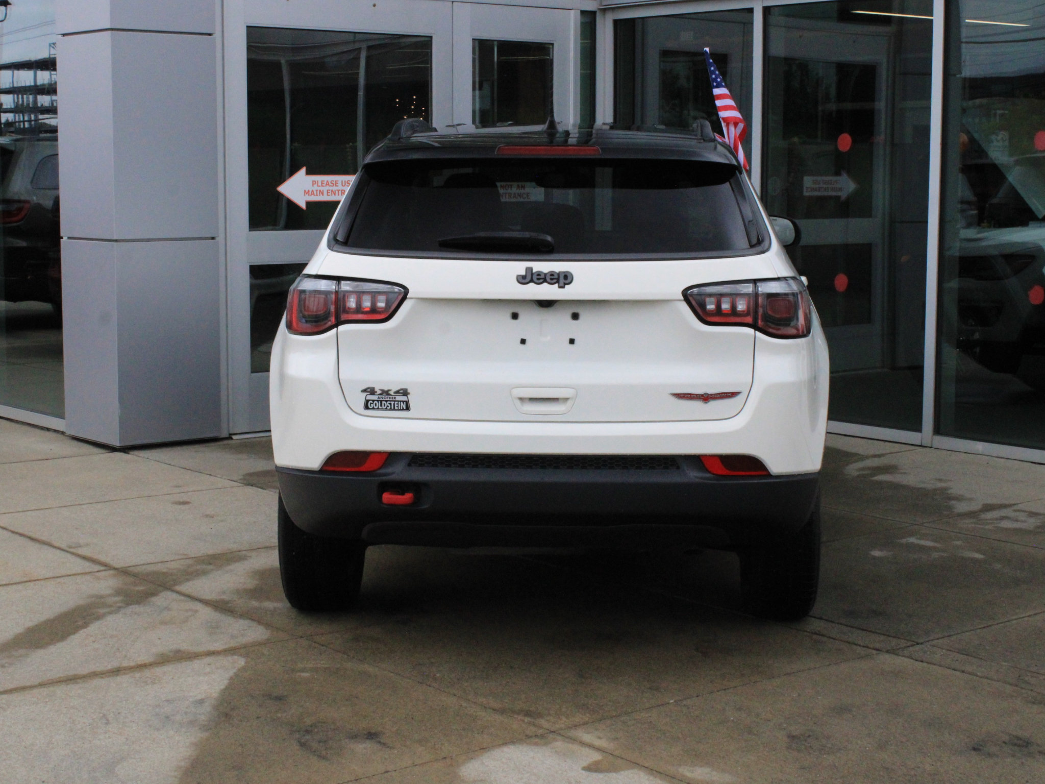 Used 2018 Jeep Compass Trailhawk w/ Cold Weather Group AWD/4WD image 7