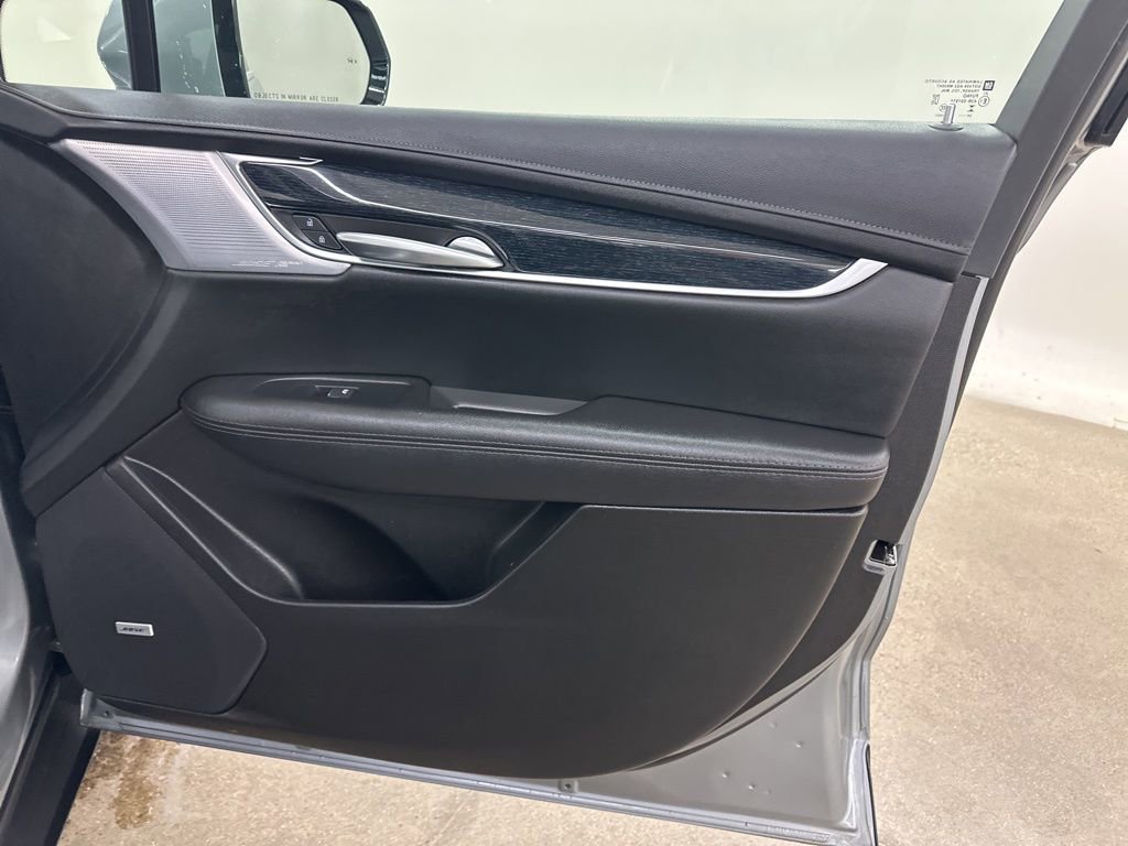 Certified 2025 Cadillac XT5 Premium Luxury image 18