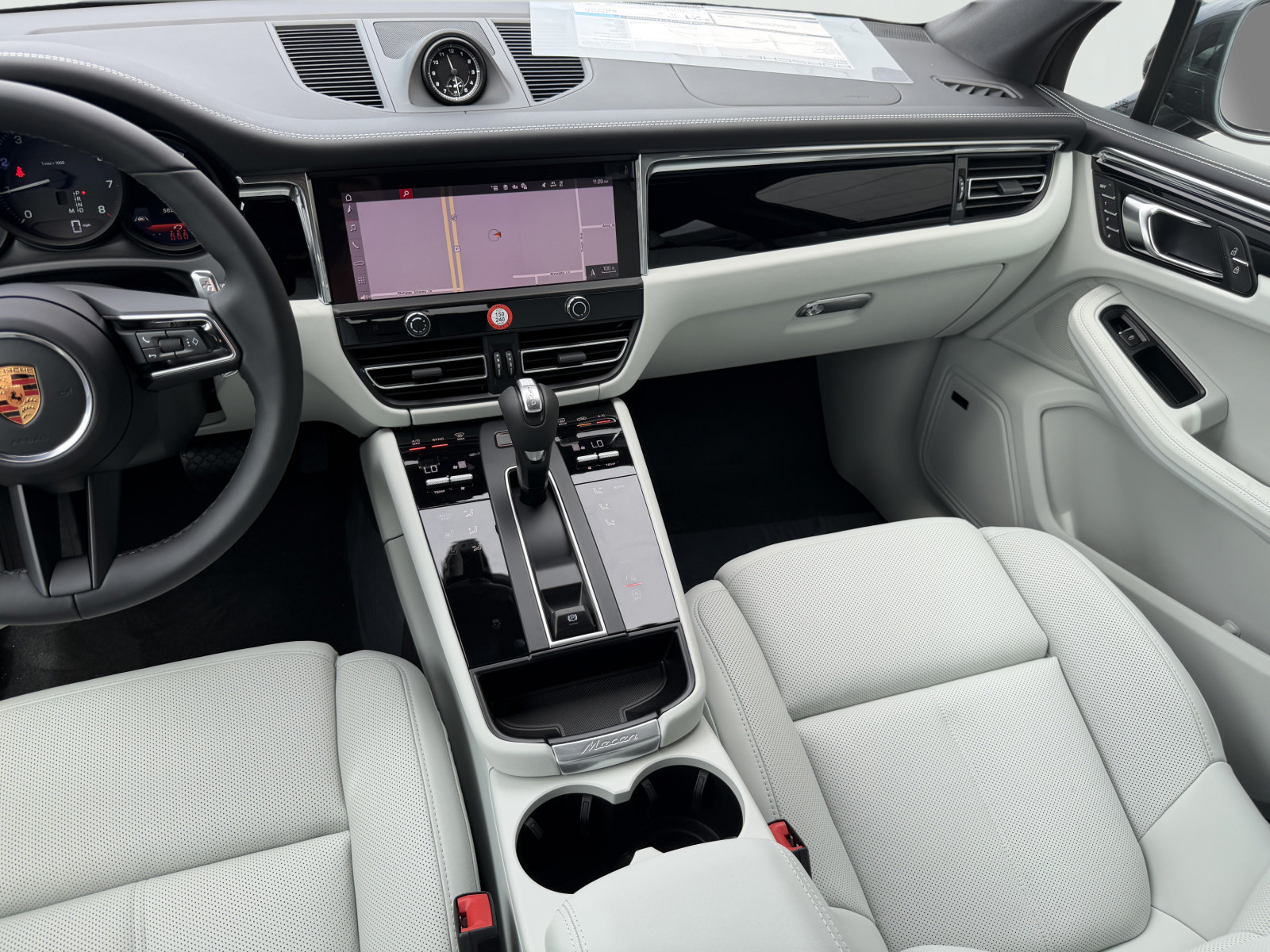 New 2026 Porsche Macan AWD/4WD image 16