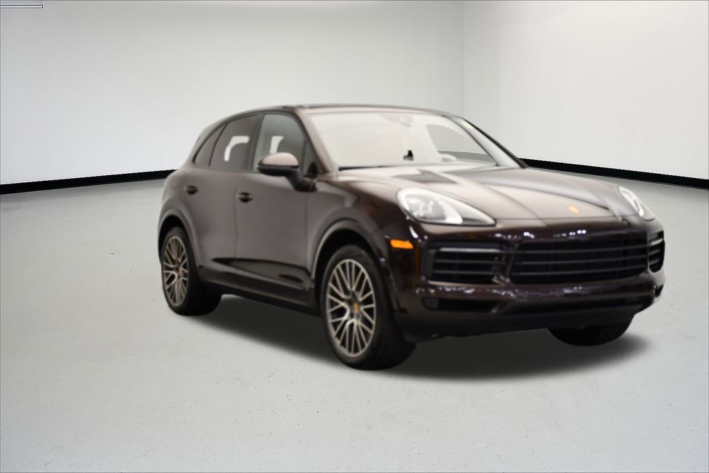 Used 2023 Porsche Cayenne Platinum Edition image 10