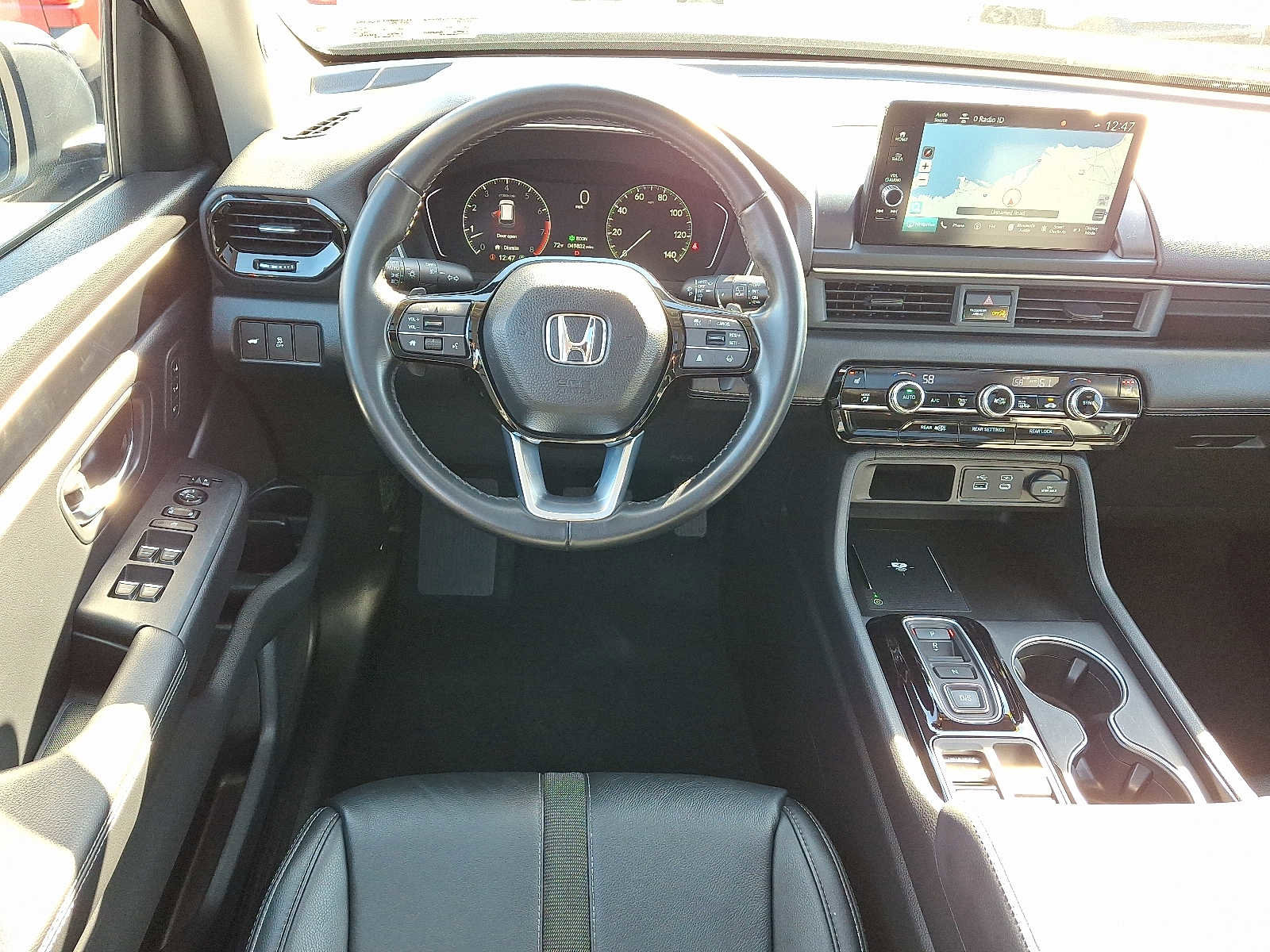 Used 2023 Honda Pilot Touring image 14