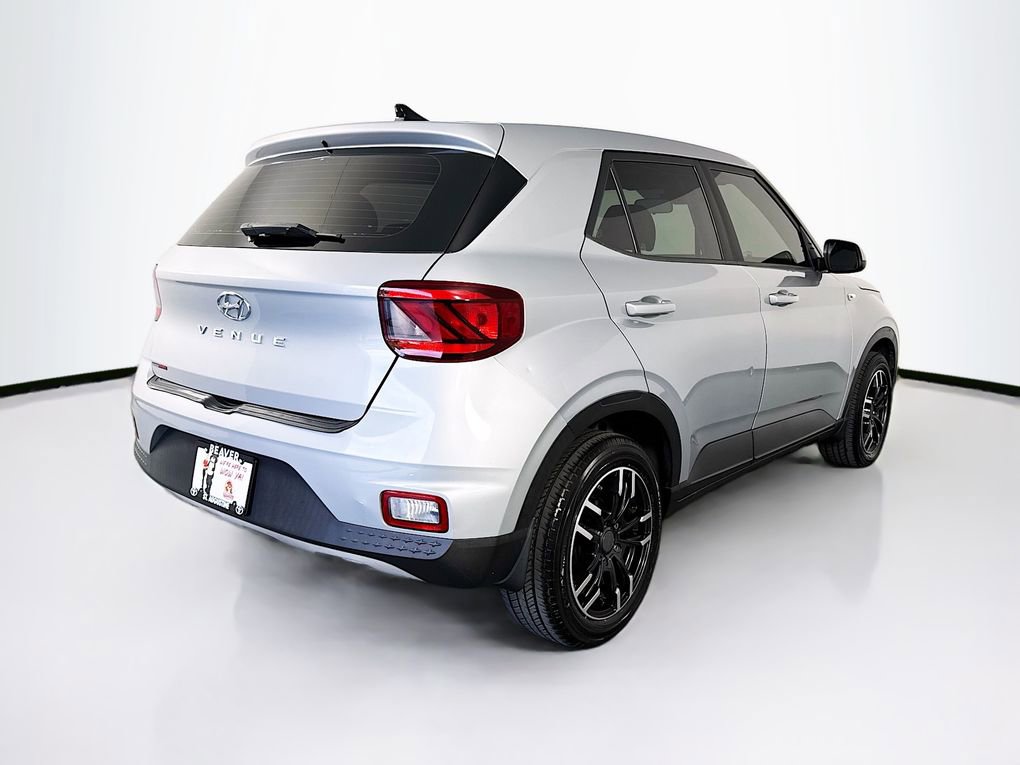 Used 2020 Hyundai Venue SE image 10