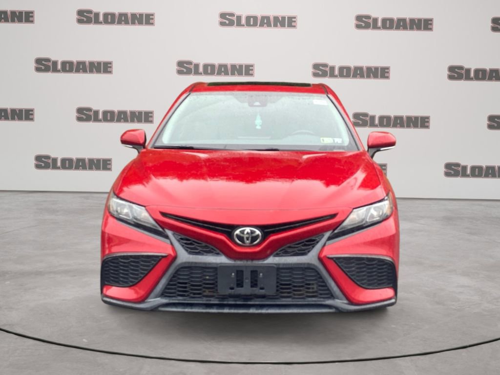 Used 2021 Toyota Camry SE w/ Cold Weather Package AWD/4WD image 3