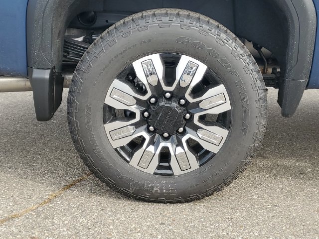 New 2026 GMC Sierra 2500 Denali w/ Denali Reserve Package AWD/4WD image 5