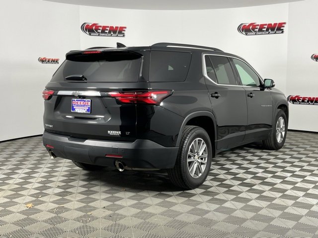 Used 2022 Chevrolet Traverse LT image 3
