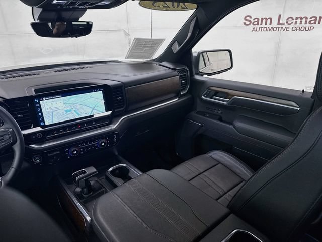 Used 2025 Chevrolet Silverado 1500 High Country w/ High Country Premium Package AWD/4WD image 26