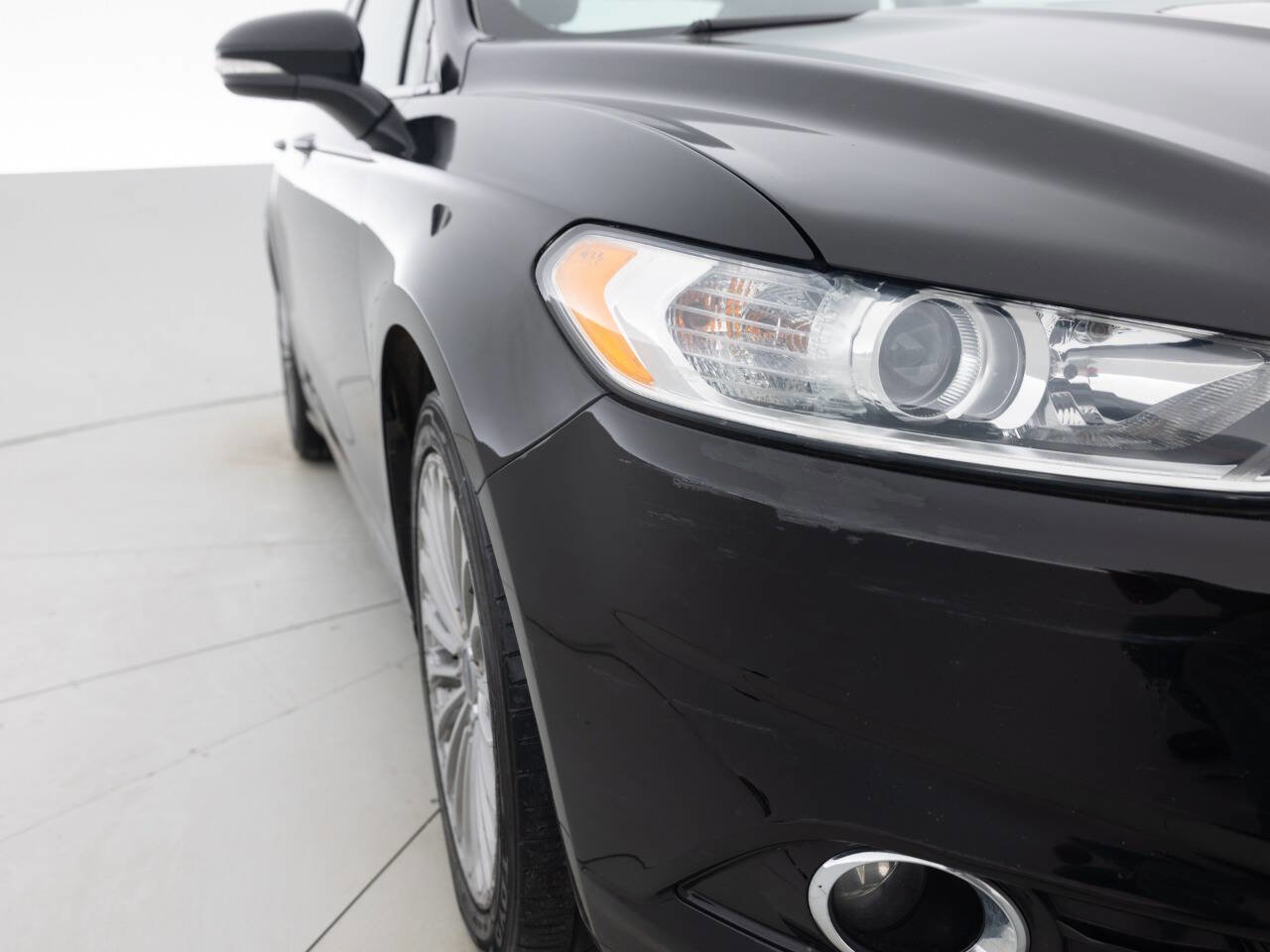 Used 2016 Ford Fusion Titanium image 11