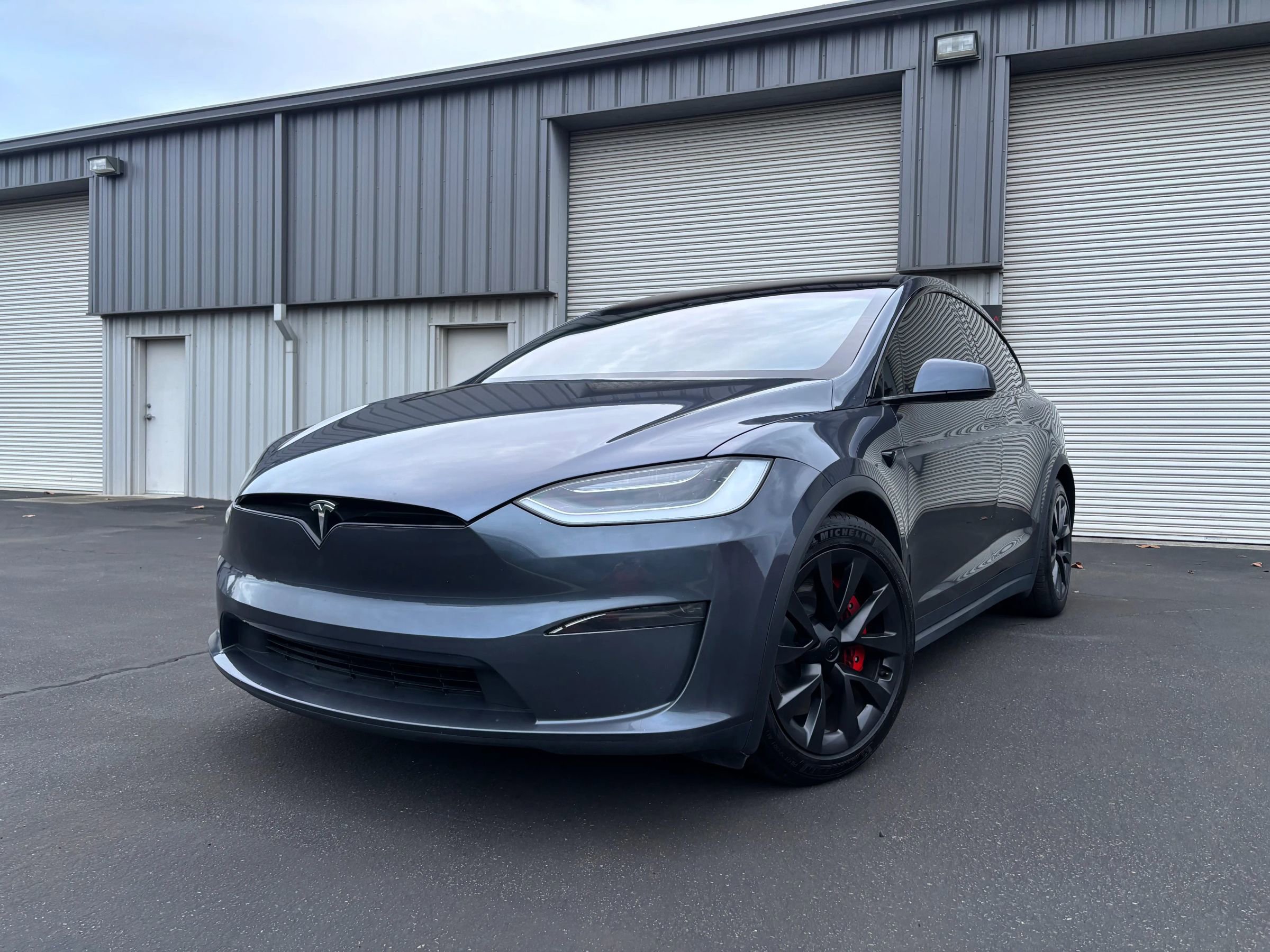 Used 2023 Tesla Model X Plaid image 4