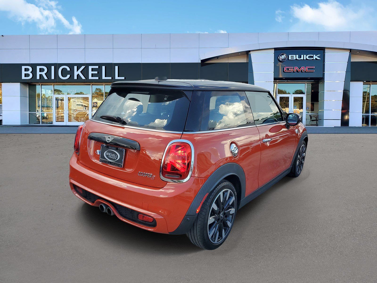 Used 2021 MINI Cooper S FWD image 3
