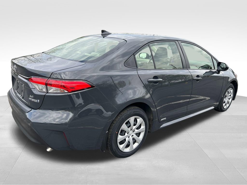 Used 2024 Toyota Corolla LE AWD/4WD image 5