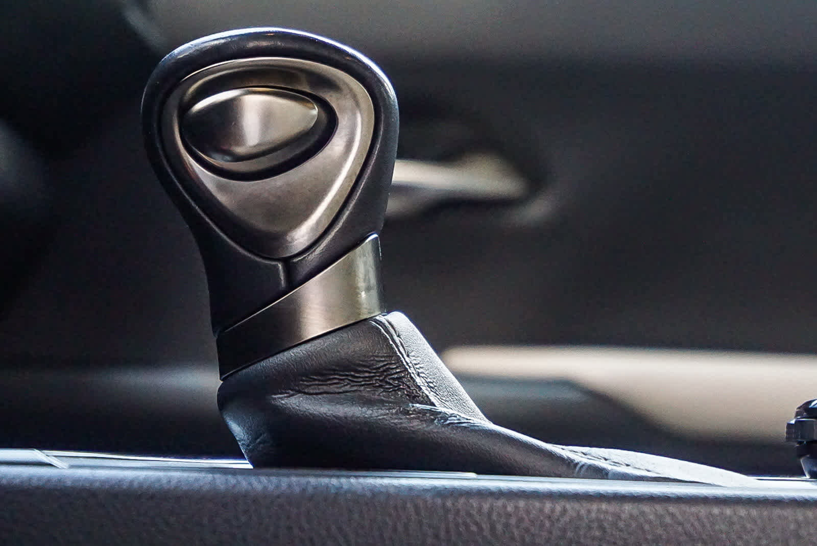 Used 2022 Lexus UX 200 w/ Accessory Package (Z1) image 20