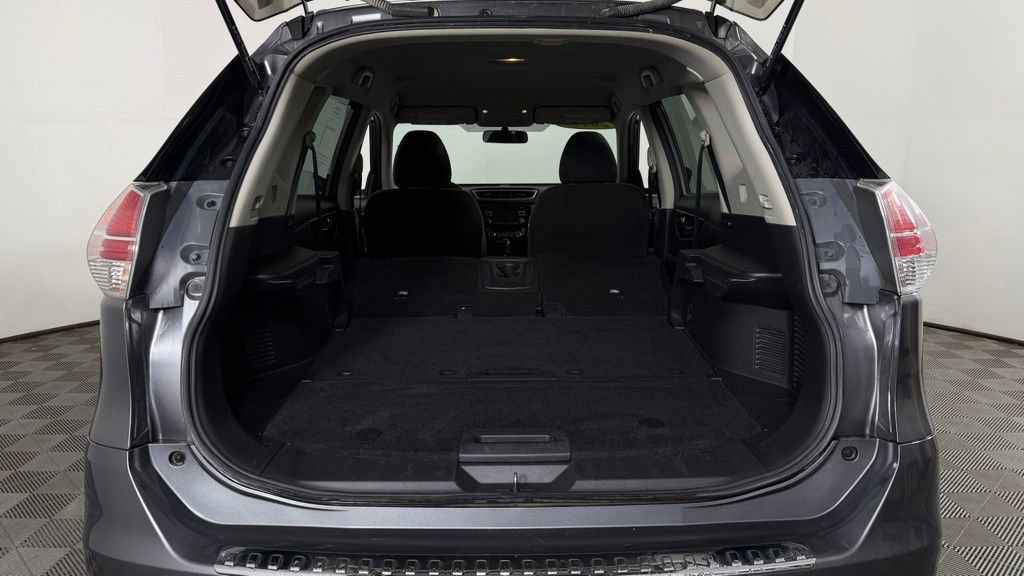 Used 2015 Nissan Rogue SV AWD/4WD image 12