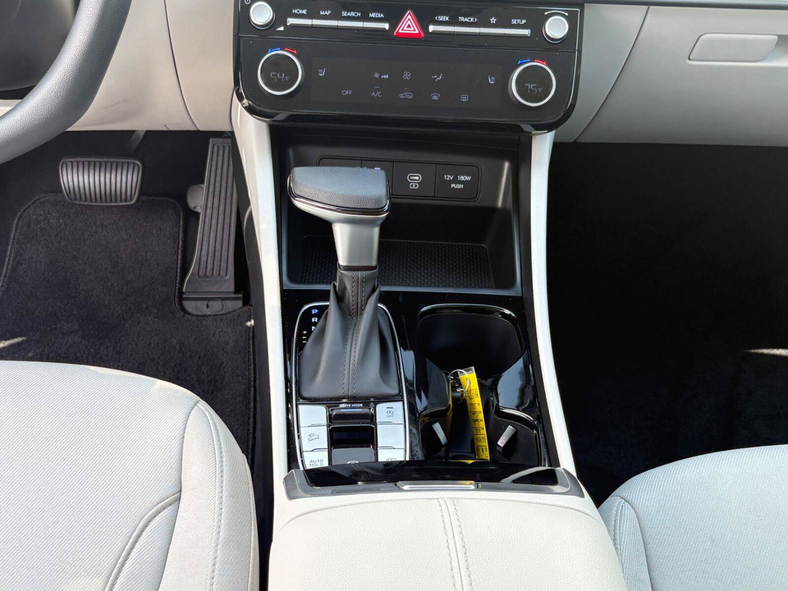 Certified 2026 Hyundai Tucson SEL Plus FWD image 23