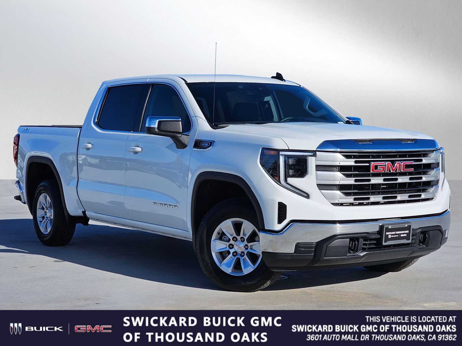 Used 2025 GMC Sierra 1500 SLE w/ Preferred Package