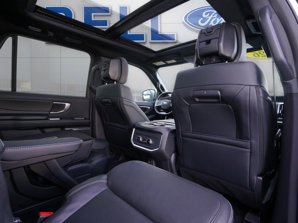New 2026 Ford Expedition Platinum w/ Stealth Appearance Package image 38