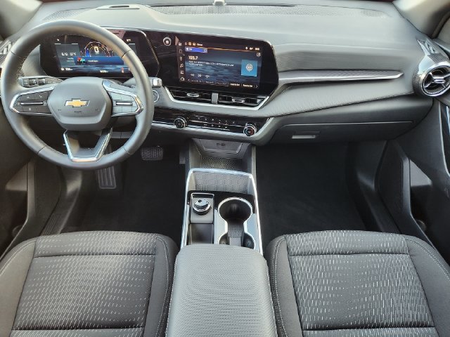 Used 2026 Chevrolet Equinox LT FWD image 25
