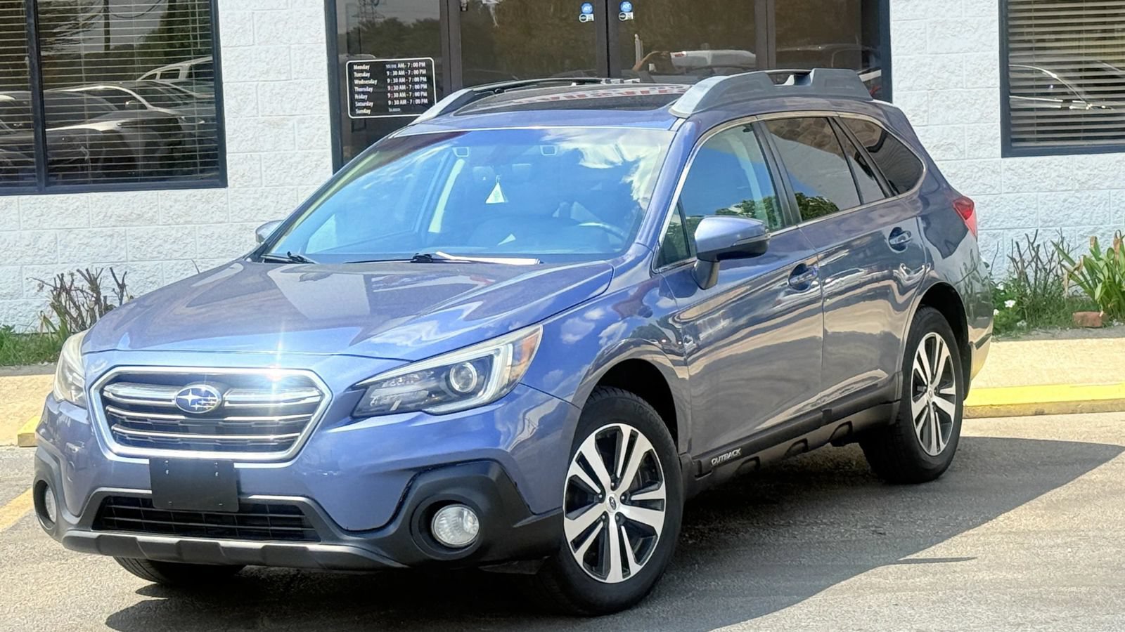 Used 2018 Subaru Outback 2.5i Limited AWD/4WD image 4