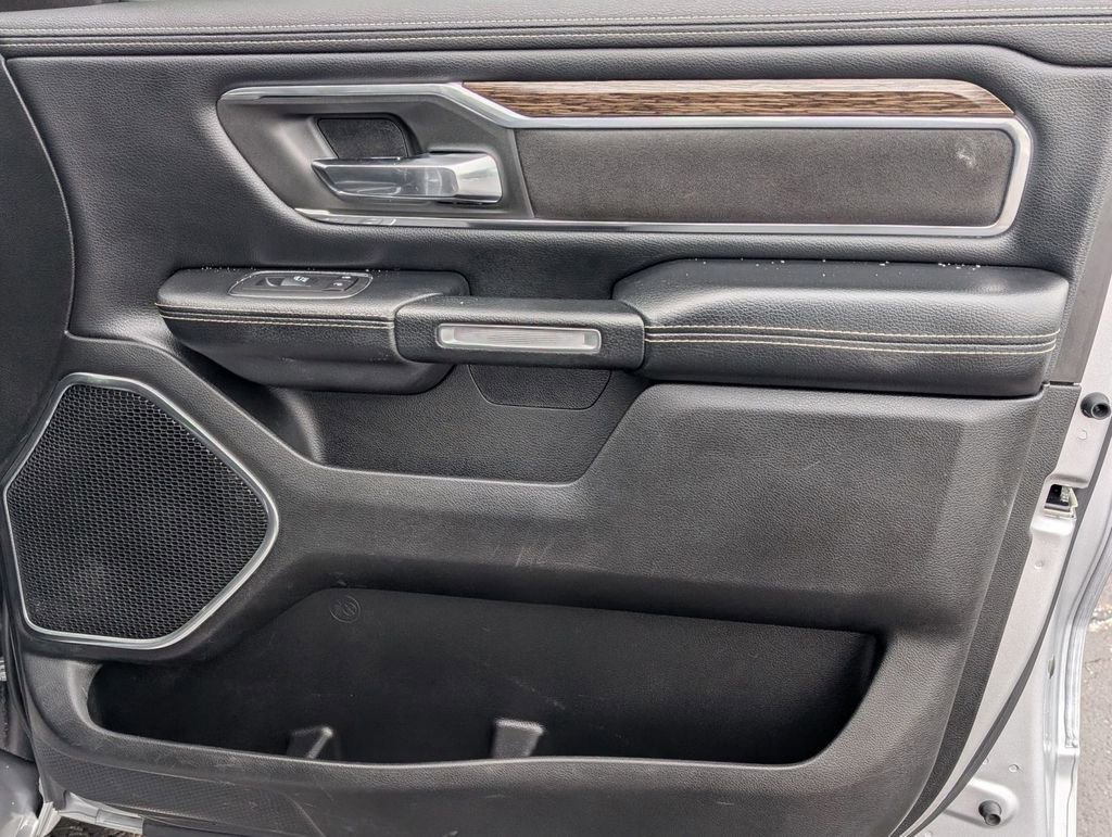 Used 2019 RAM 1500 Laramie image 47