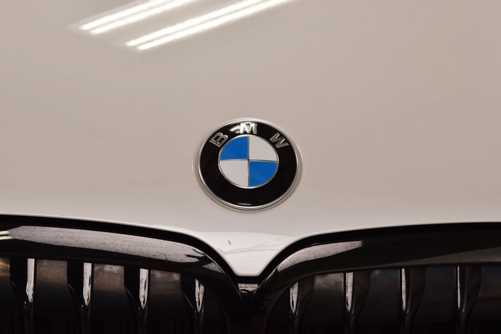 Used 2020 BMW X7 M50i w/ Dynamic Handling Package AWD/4WD image 16