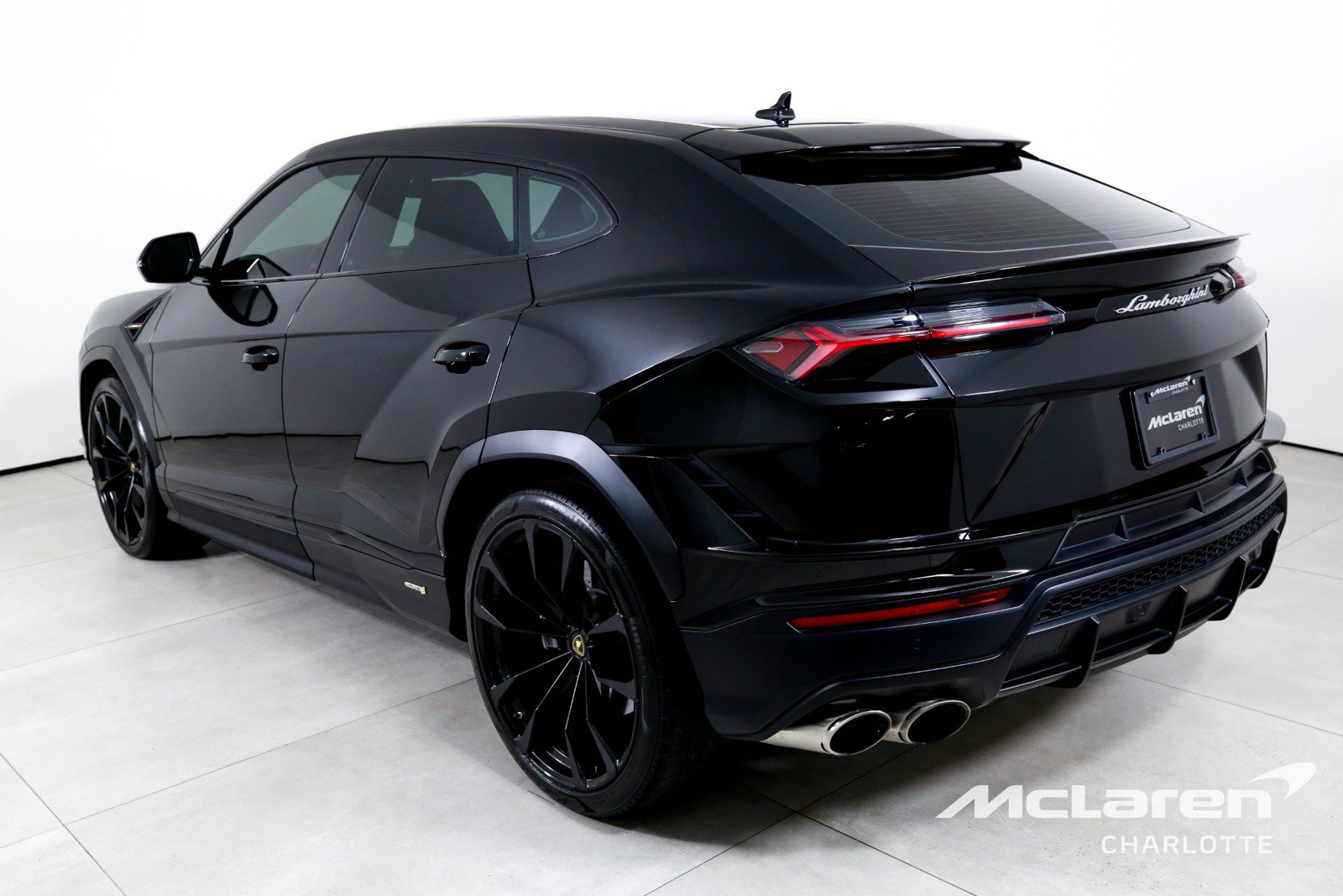 Used 2024 Lamborghini Urus S AWD/4WD image 6