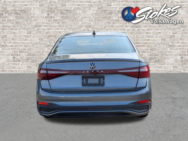 Certified 2025 Volkswagen Jetta Sport FWD image 5