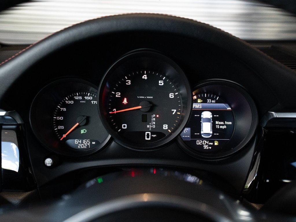Certified 2021 Porsche Macan AWD/4WD image 15