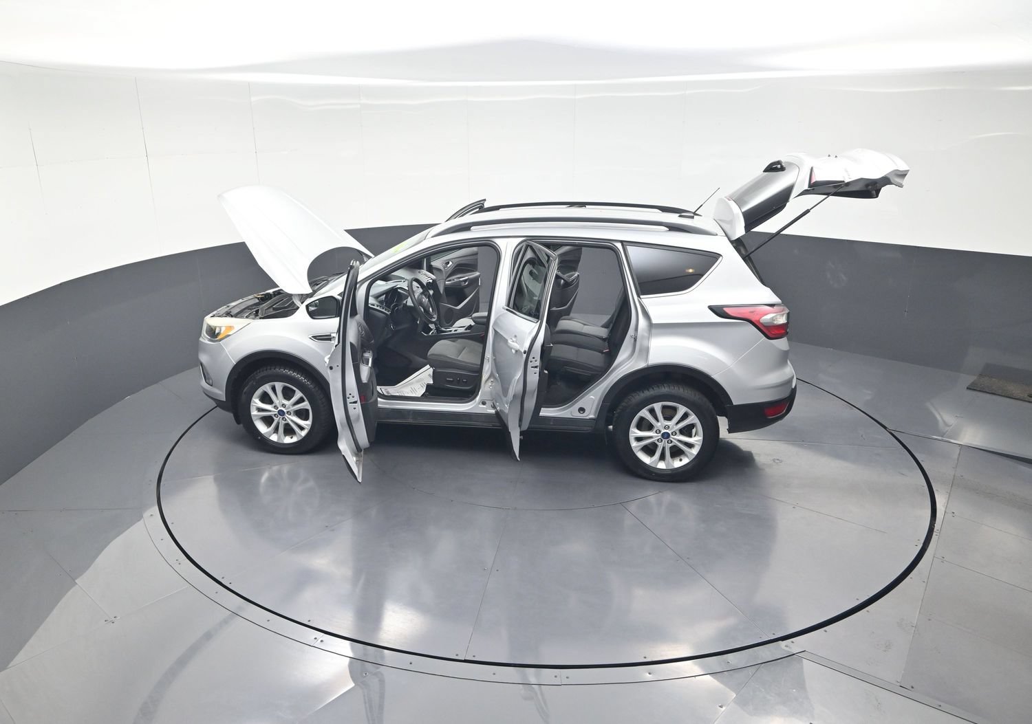 Used 2018 Ford Escape SE FWD image 15